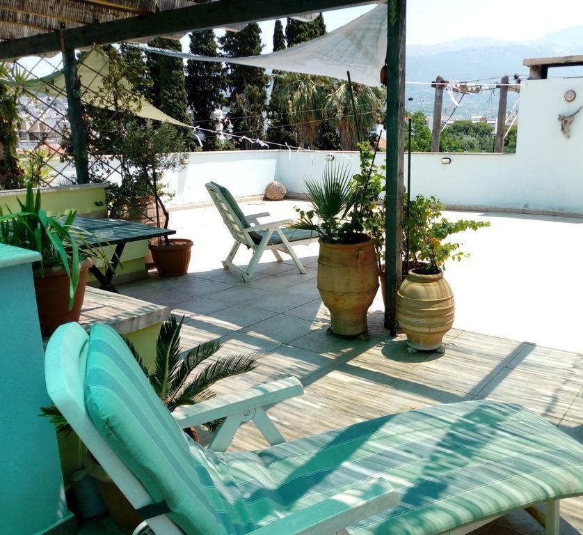 "Green Apartment" Close To Port & Center - Parking 帕特雷 外观 照片